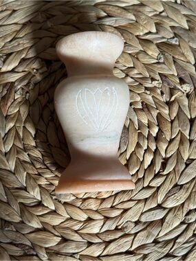 🌸3/$15 Listings🌸Marble Hand-carved Vase - Heavy